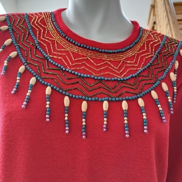 DL Mckelvey sweater red wool pullover faux pearl detail indian style size L - Picture 5 of 15